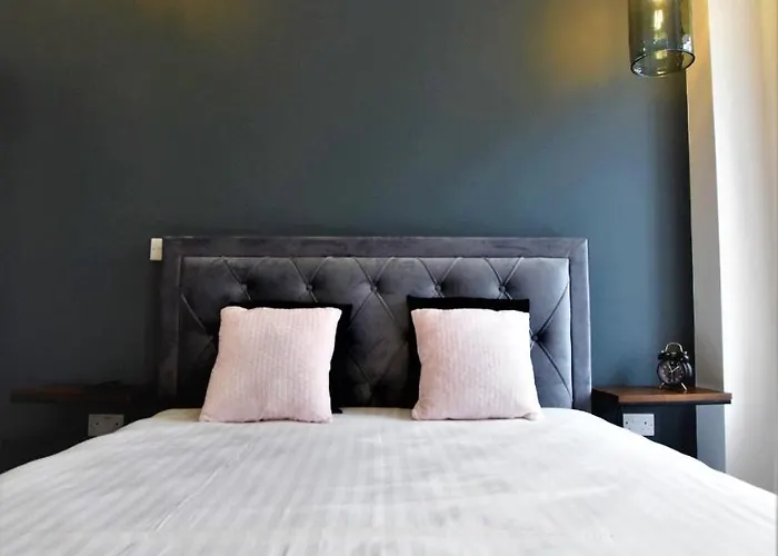 شقة The Hubert - Your