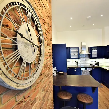 The Hubert - Your * Бристоль