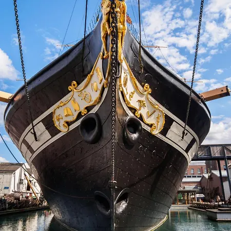 Апартаменты The Hubert - Your Бристоль