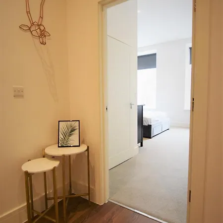 The Hubert - Your * Bristol