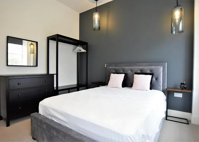 The Hubert - Your Bristol